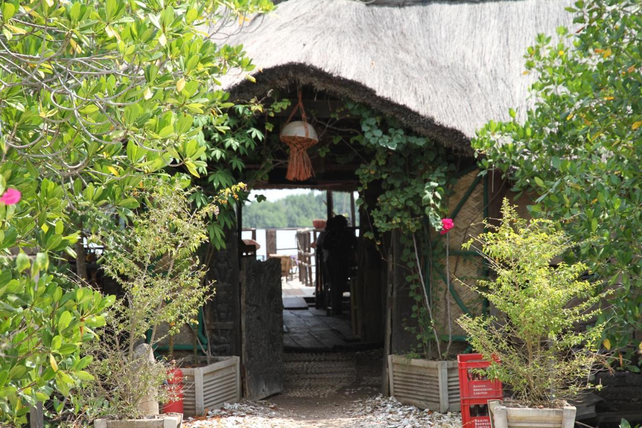 Bintang Bolong Lodge المظهر الخارجي الصورة