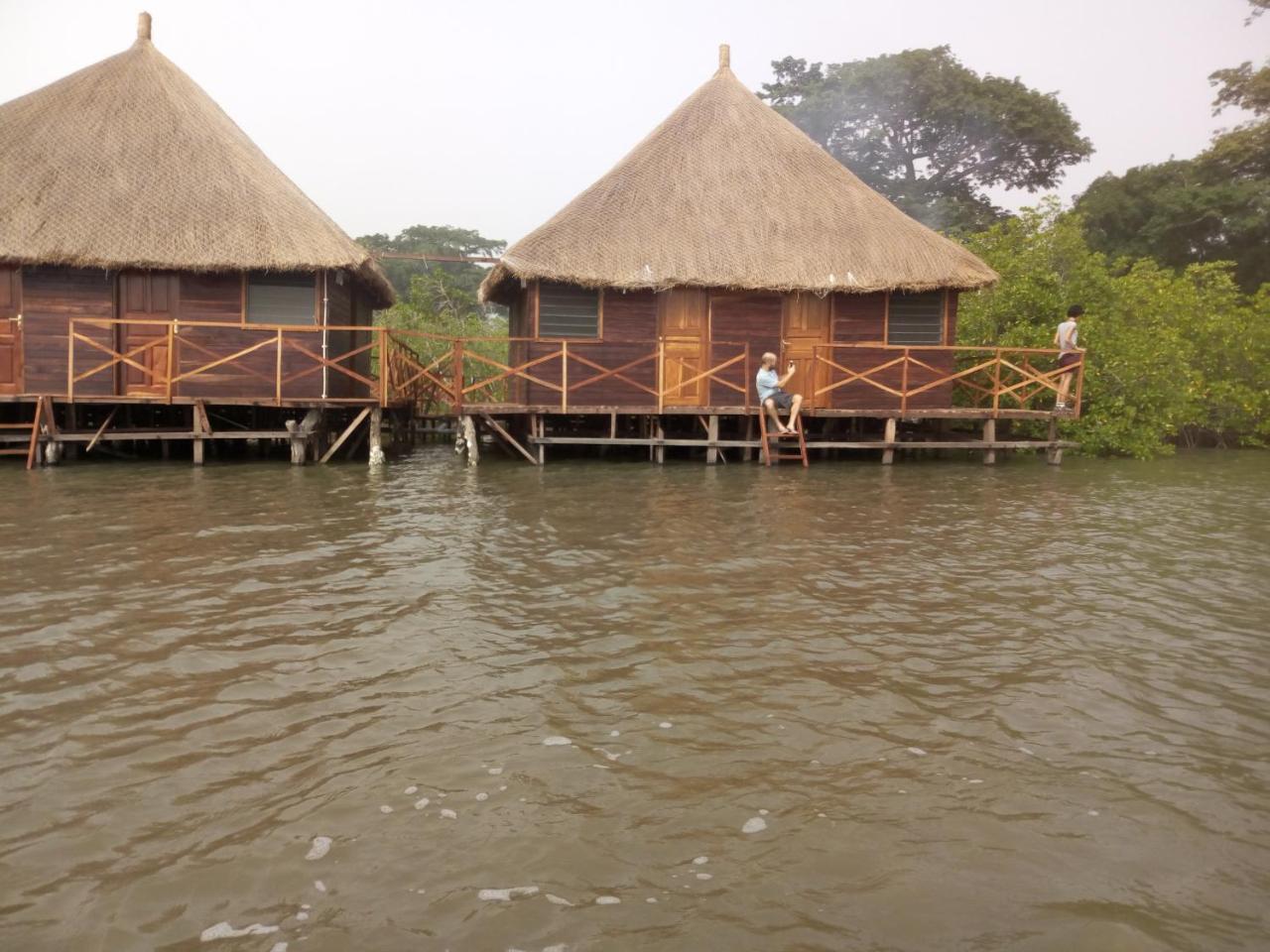 Bintang Bolong Lodge المظهر الخارجي الصورة